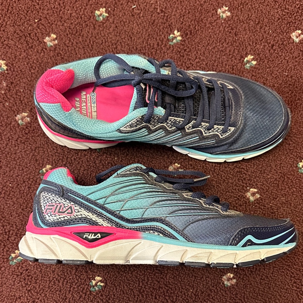 Fila Women's Navy and Teal Athletic Shoes